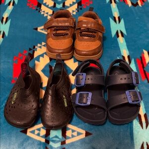 Speedo water shoes Cat & Jack water shoes and Carter brown shoes size 5 & 6T